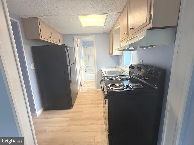 184 S Roland St — Photo 3