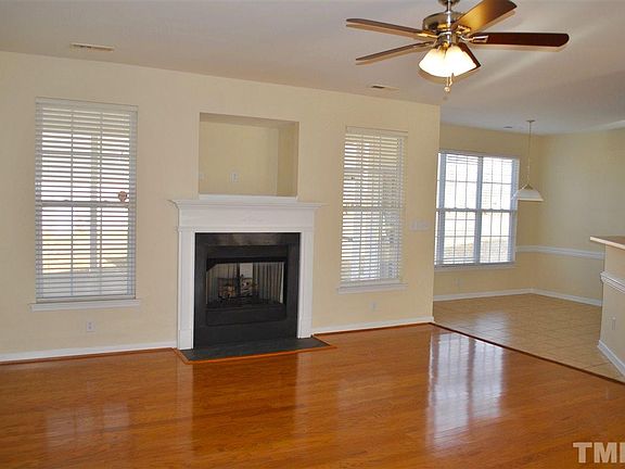 2nd image of 801 Croftwood Dr