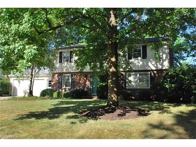 2525 Crestview Ave photo 1