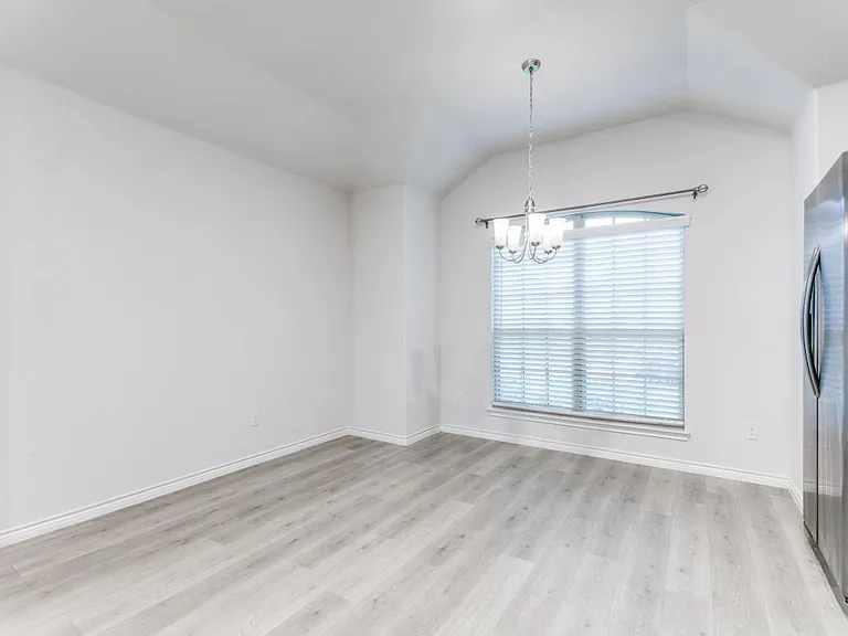 4120 Spur Trail Dr — Photo 9