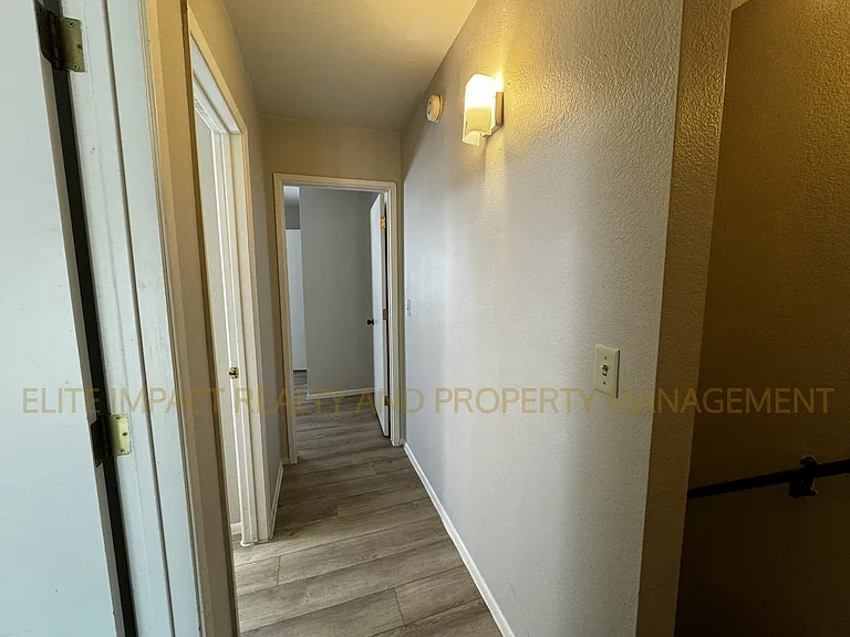 1817 E Lester St #3 — Photo 8