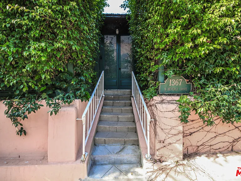 1367 N Beverly Dr — Photo 3