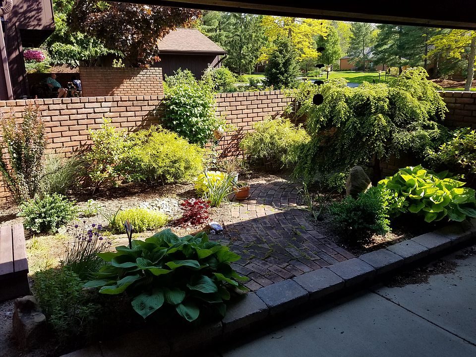 Entry courtyard