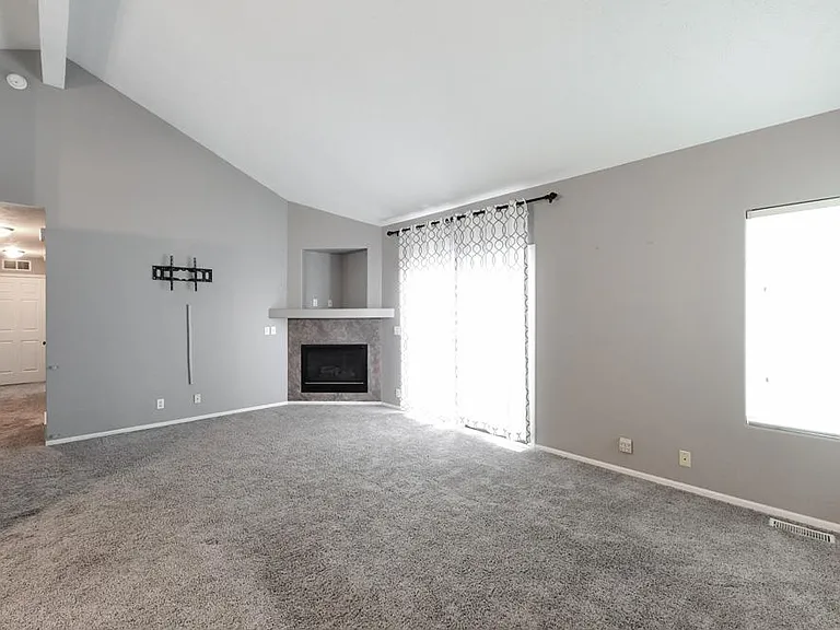 14507 S 31st St — Photo 9
