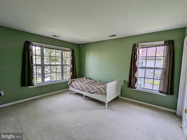 62 Shelley Cir — Photo 15