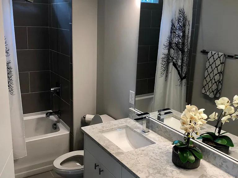 3516 Benard Ave — Photo 15