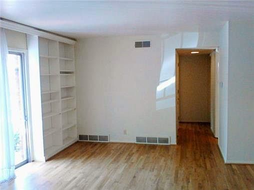 3rd image of 8221 Santa Fe Dr