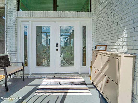 3rd image of 8710 Lake Ridge Dr