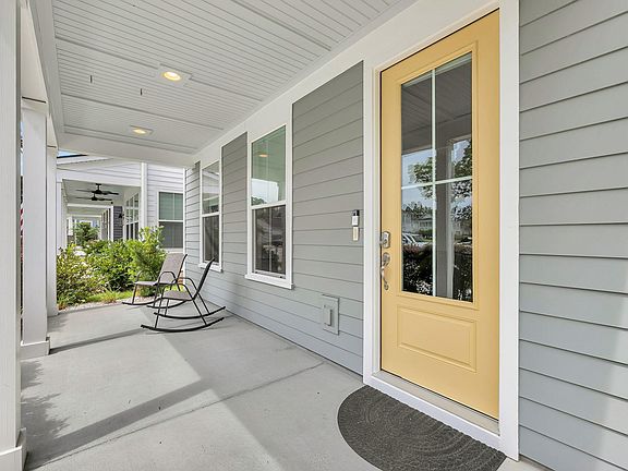 3rd image of 2825 Sugarberry Ln