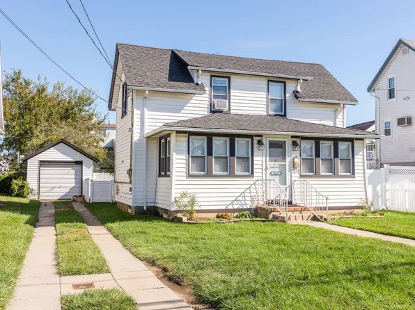 163 Saint Marks Ave, Freeport, NY 11520