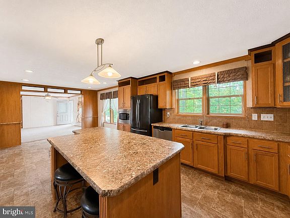 5th image of 934 Avilton Lonaconing Rd