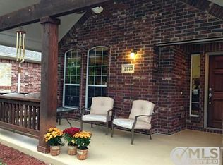 2525 Marina Dr, Grand Prairie, TX 75054