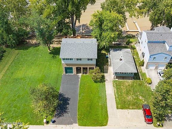 3rd image of 1510 Riverside Dr