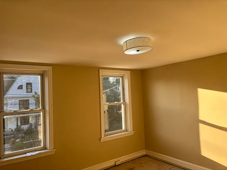 315 N Orange St — Photo 13