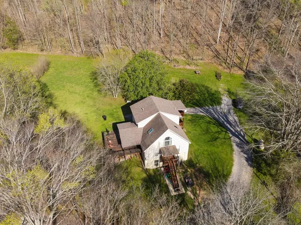 2673 Flynns Creek Rd, Gainesboro, TN 38562