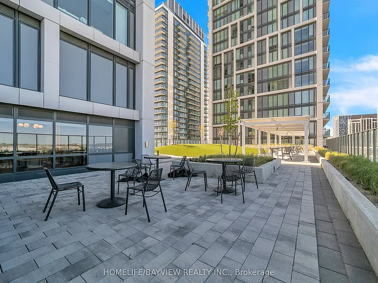 8960 Jane St #228 — Photo 34