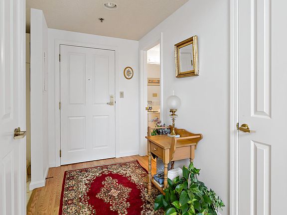 3rd image of 1207 Heatherwood UNIT 1207