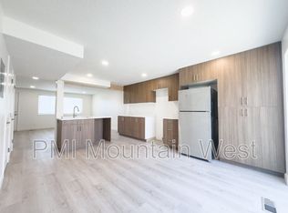 945 S Main St APT 4, Bountiful, UT 84010