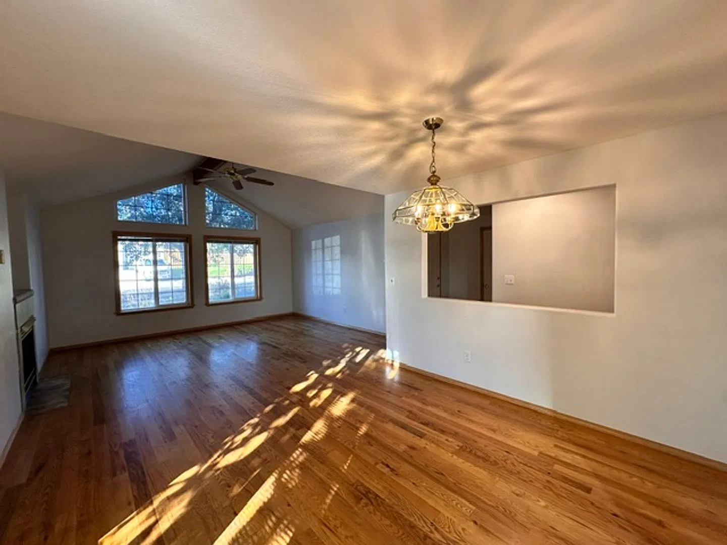 3 Bedroom / 2 bathroom Home in SW Redmond's Cascade View Community — Photo 4