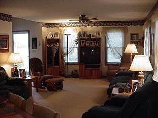 2nd image of 4131 Sylvania Petersburg Rd