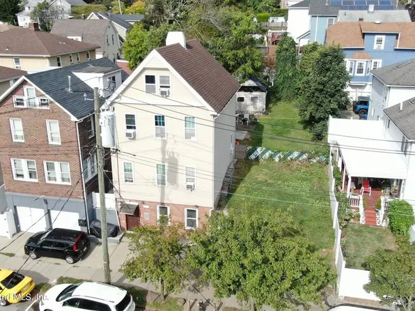 601 Richmond Road image 3 of 14