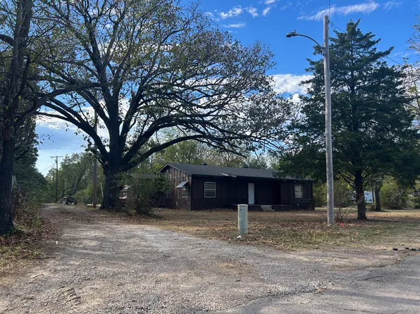 602 S Ada St, Muldrow, OK 74948
