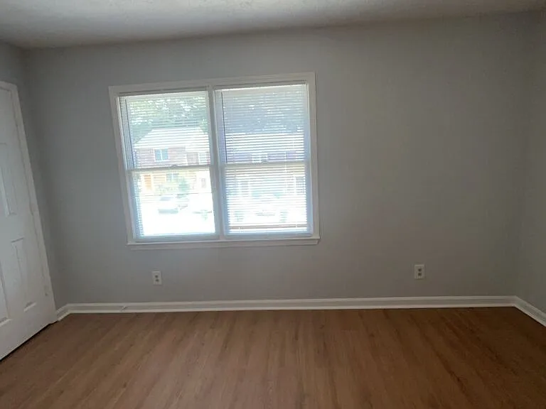 169 Walter Way — Photo 23