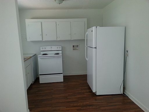 2nd image of 404 Coxe Ave APT 2