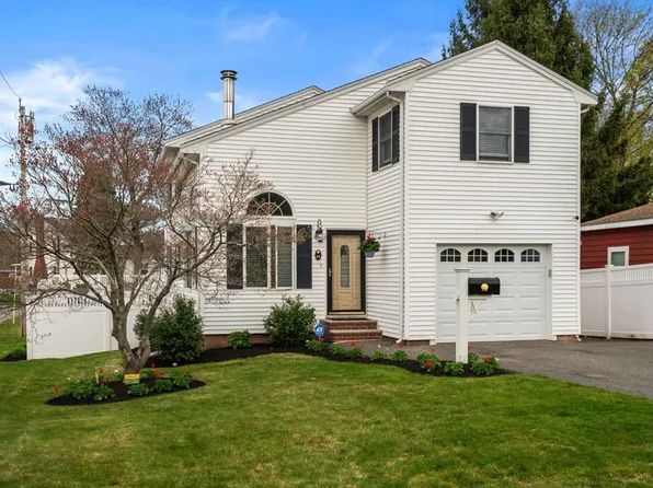 24 Cleveland Ave, Saugus, MA 01906