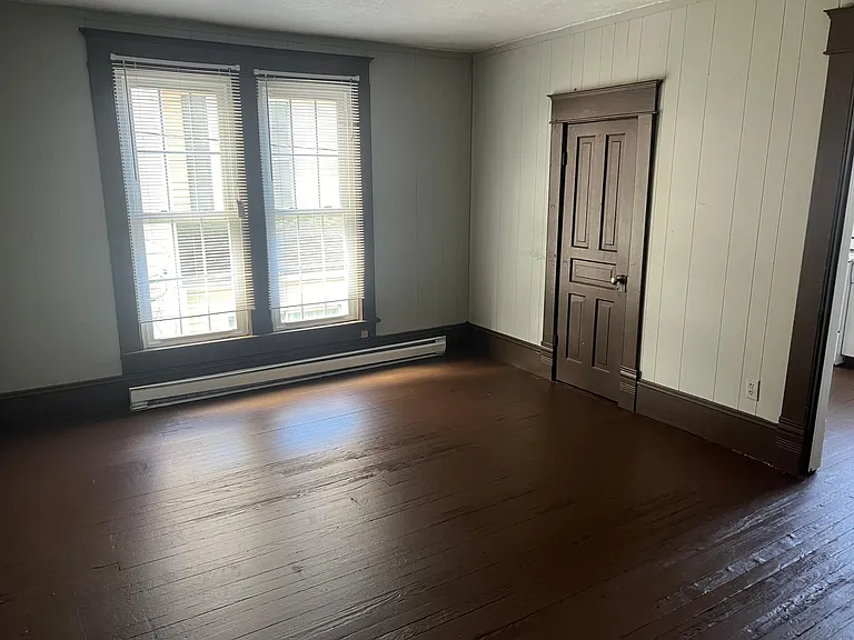 500 Straley Ave #4 — Photo 3