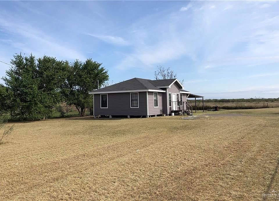 2nd image of 16100 Las Canas Dr