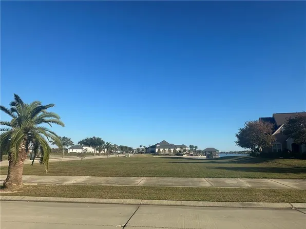 2024 Lakeshore Blvd S, Slidell, LA 70461
