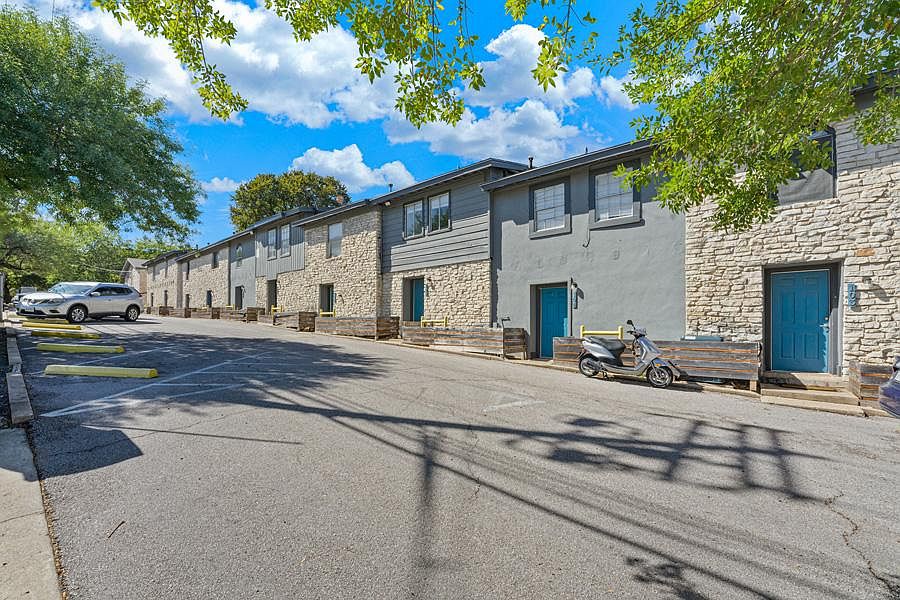 1st image of 1300 Parker Ln APT 105