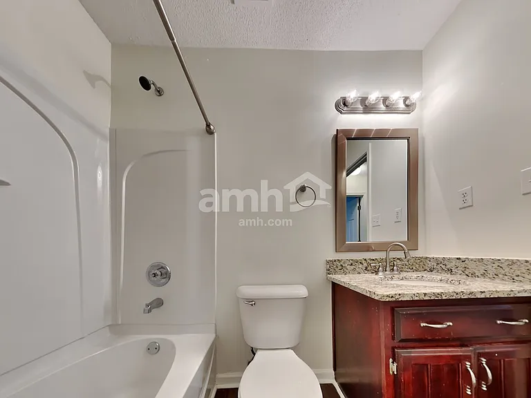 4453 Graham Lake Dr — Photo 15