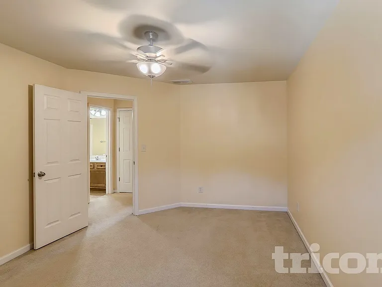 281 Oakland Hills Way — Photo 5