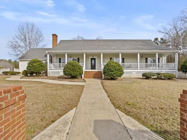 414 Giggle Dr, Laurens, SC 29360