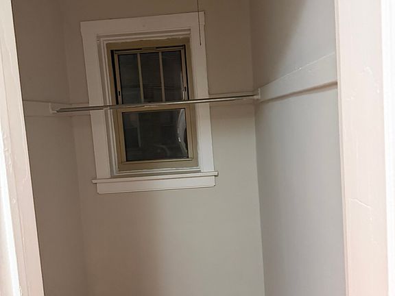 5th image of 6747 S Oglesby Ave