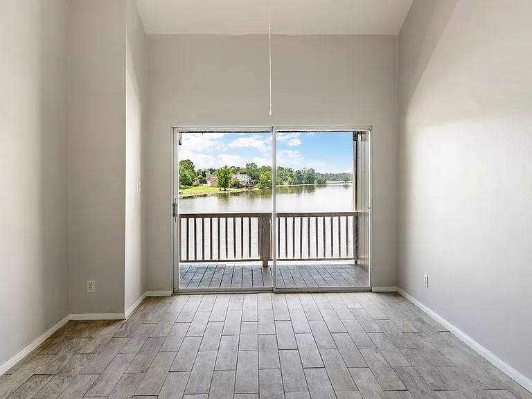 206 Waters Edge — Photo 20