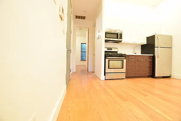 Rented by P Management | media 47