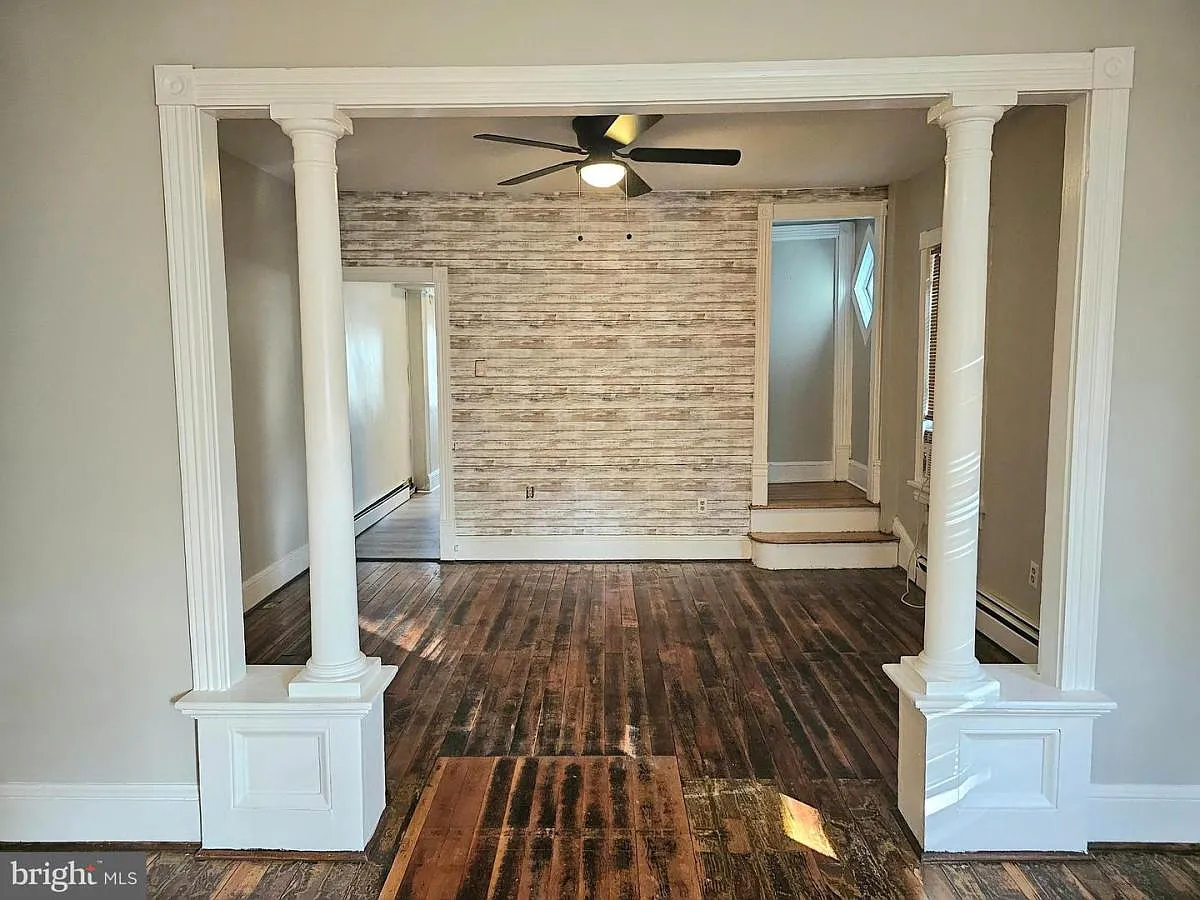 3 bed, 1094 sqft, $1,400 — Photo 4