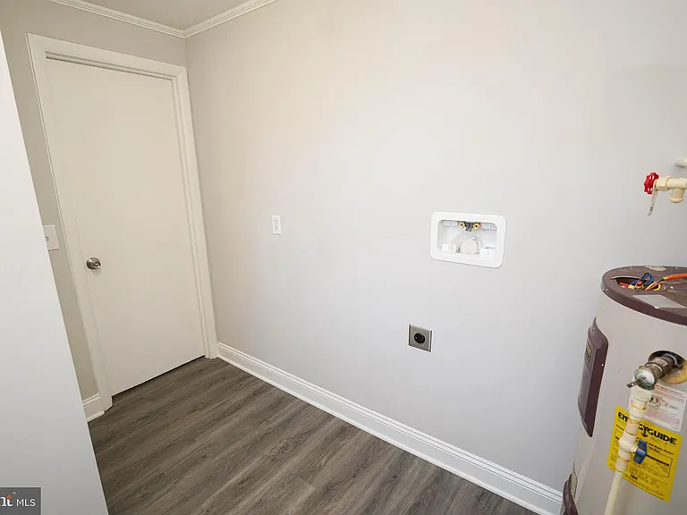 221 Branch St — Photo 27