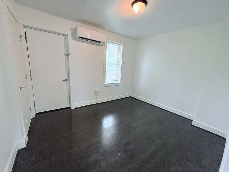 214 W Hope Ave — Photo 4