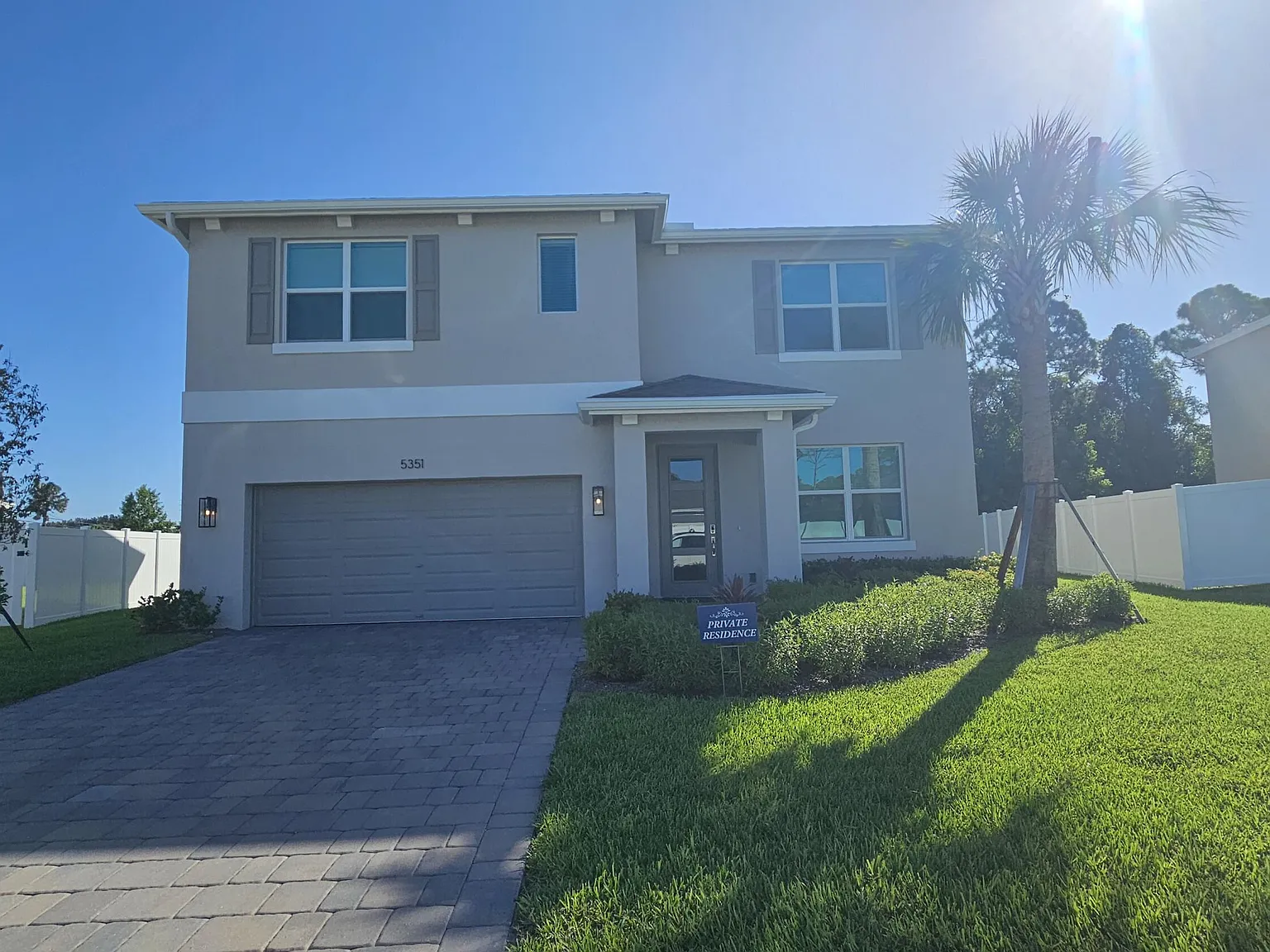 5 bed, 3.0 bath, 2645 sqft, $4,800 — Photo 1