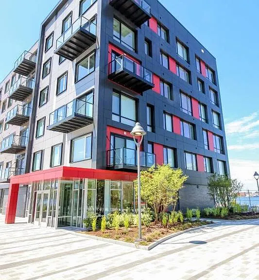 65 Lewis St #204 — Photo 32