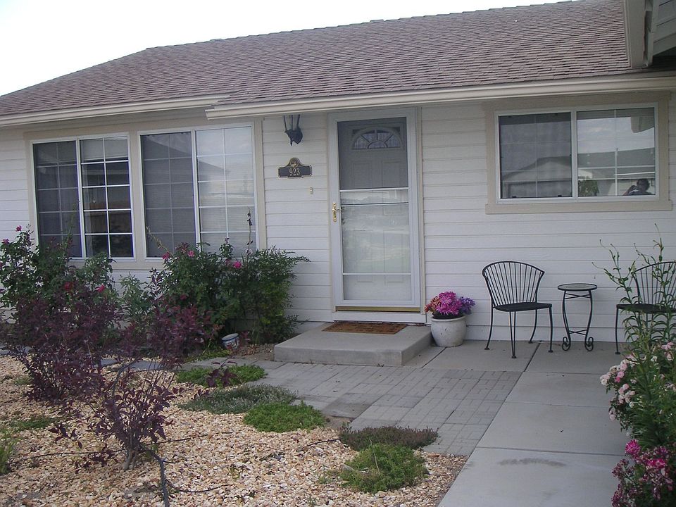 2nd image of 923 Nicole St