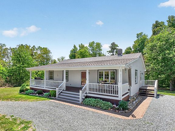 2nd image of 256 Wagner Pl