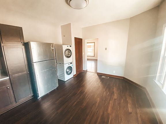 5th image of 110 W Main St #1FF