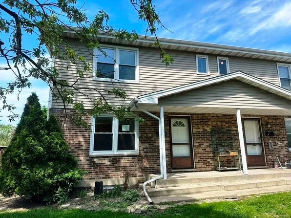 379 W Hillside Dr APT 4, Bensenville, IL 60106