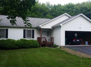 3861 Ridge Rd, Williamson, NY 14589