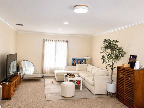 5th image of 83 Lexington Ave #2